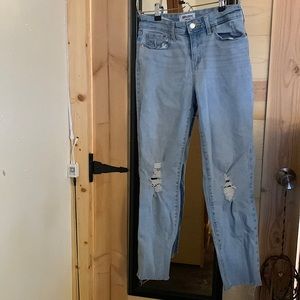 Denizen Levi’s denim slightly baggy pants